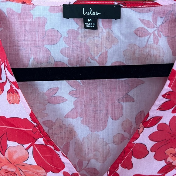 Lulu’s Button Up Top - Picture 4 of 7